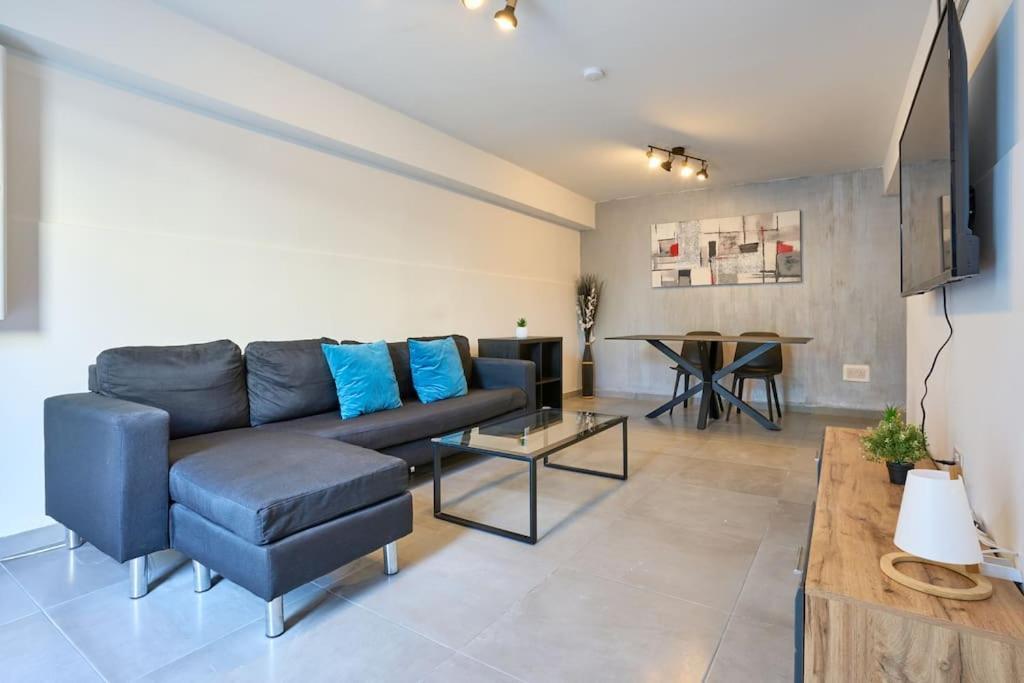 Urban Front - Walking Distance From Paceville And St George Bay Beach Is-Swieqi エクステリア 写真